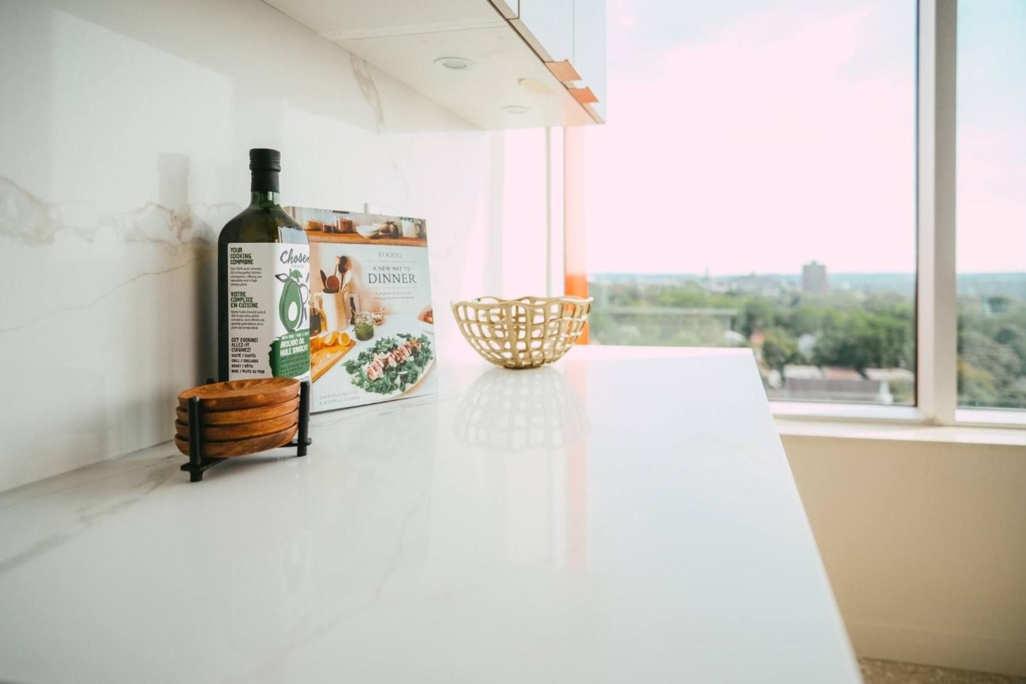 New - Luxury 2Br Penthouse Apt In Central Халифакс Екстериор снимка